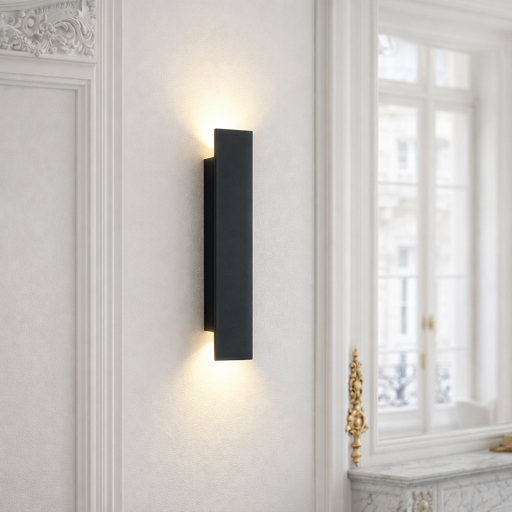 Weatherproof LED Wall Light – Modern Outdoor Illumination, Up and Down Lighting