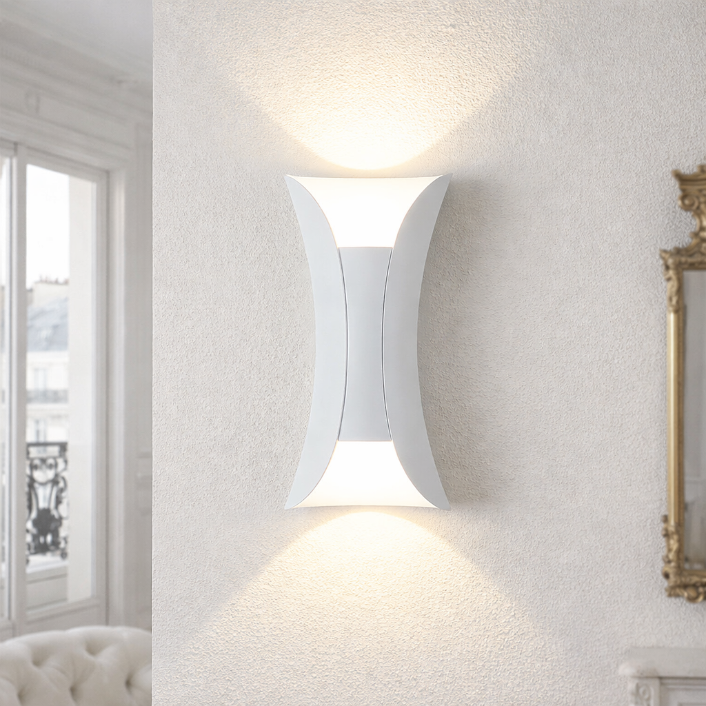 Curved Outdoor LED Wall Lamp – Modern Exterior Lighting