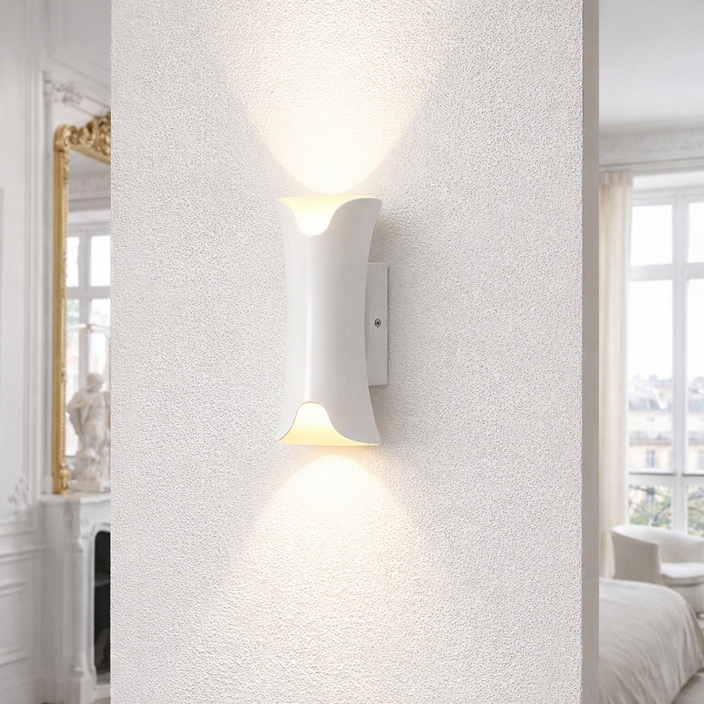 Curved Outdoor LED Wall Lamp – Modern Exterior Lighting
