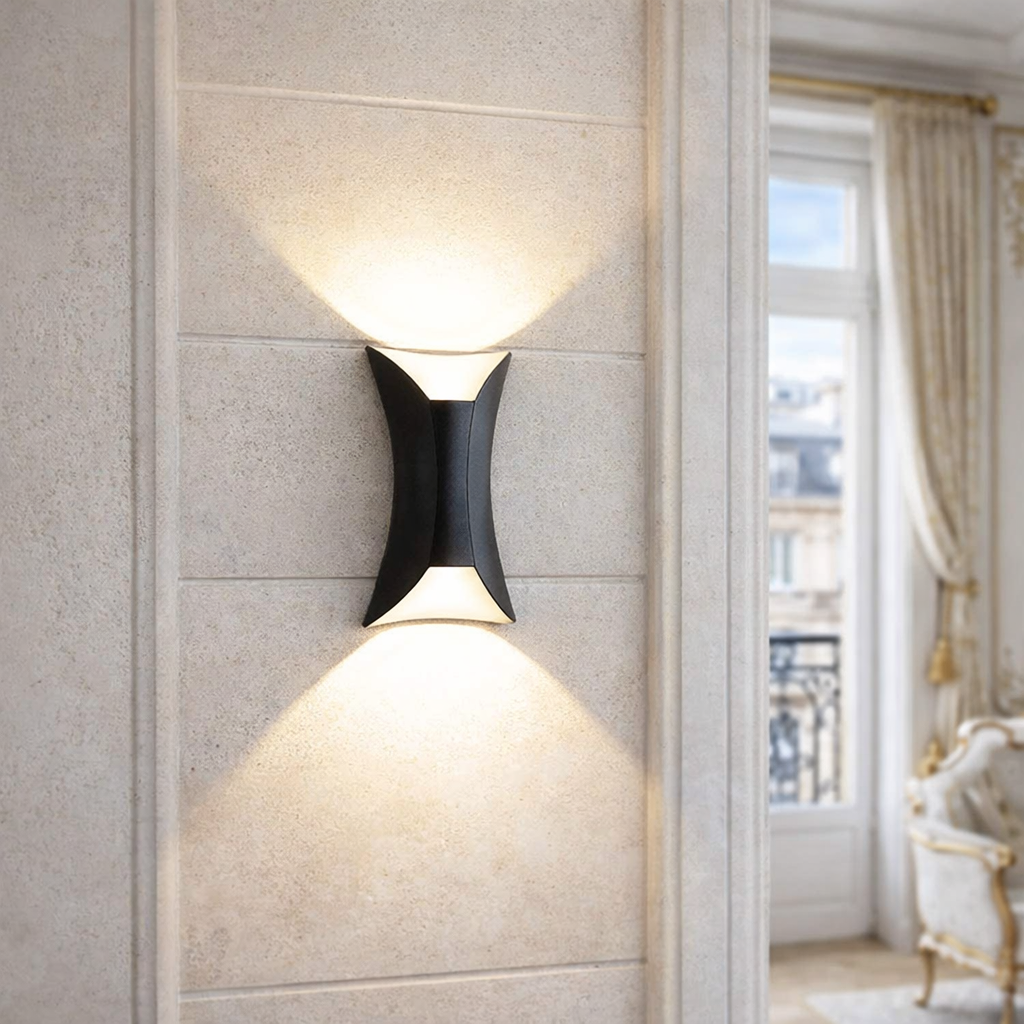 Curved Outdoor LED Wall Lamp – Modern Exterior Lighting