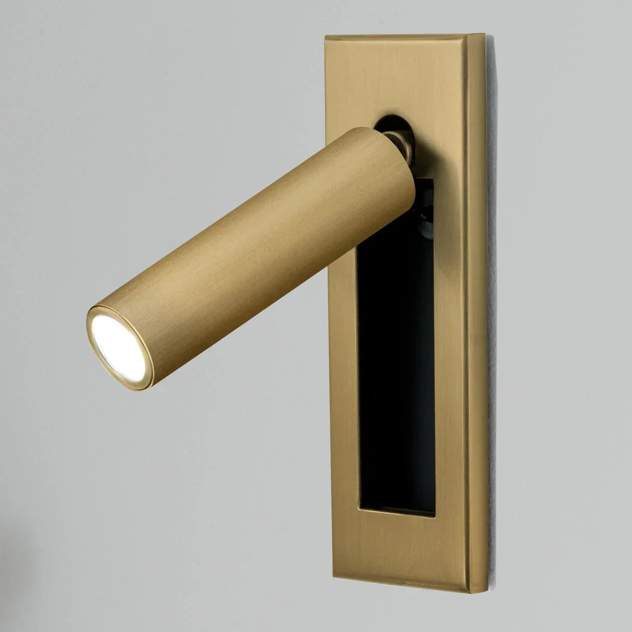 Arisha Modern Rotatable Bedside Sconce – Adjustable Wall Lamp