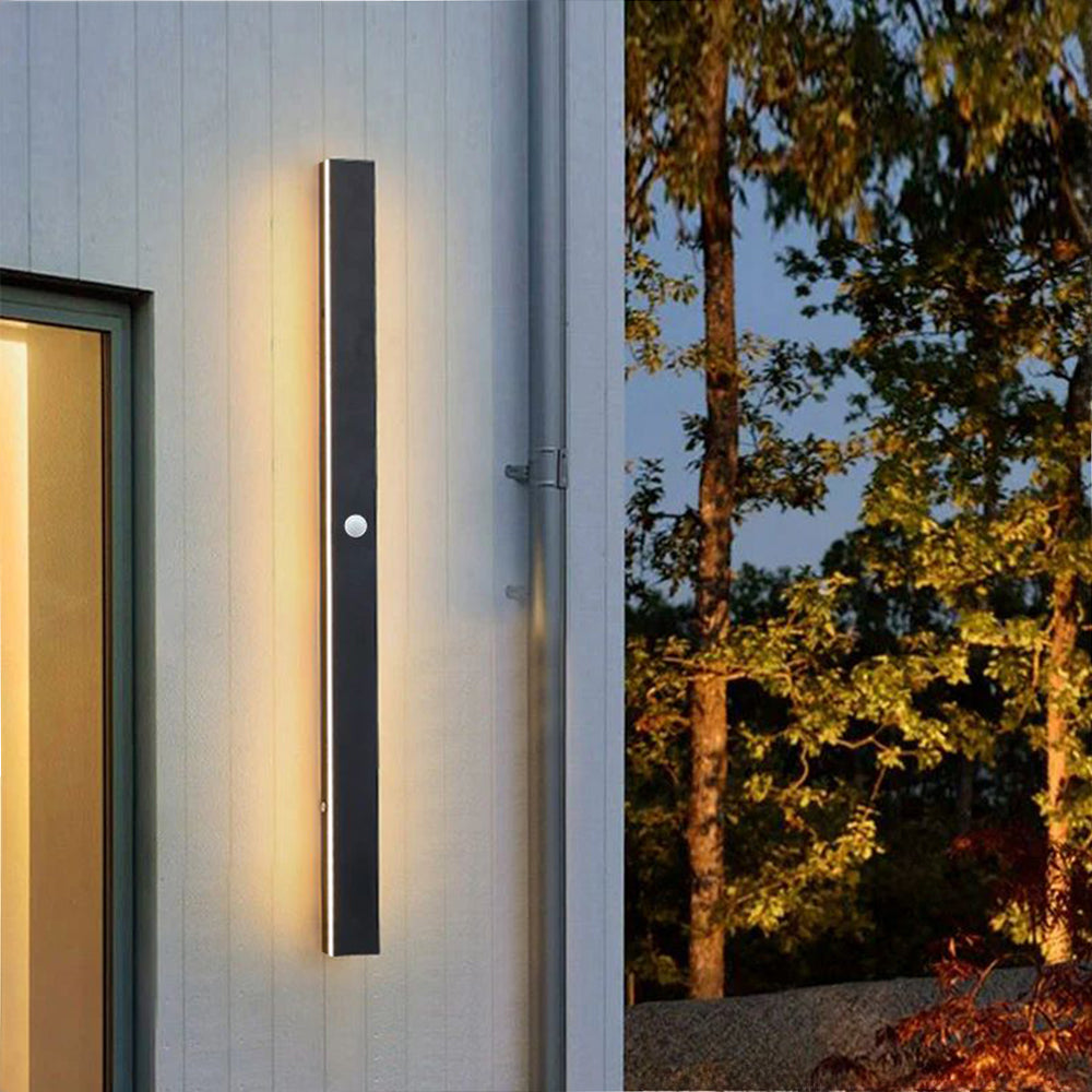Silex Linear Outdoor Wall Lamp – Modern Exterior LED Light